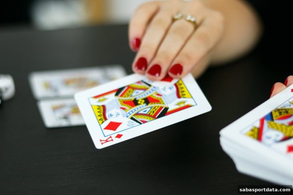 沙巴体育官网深度解析：真人互动游戏进化史与英超免费高清直播的跨界融合